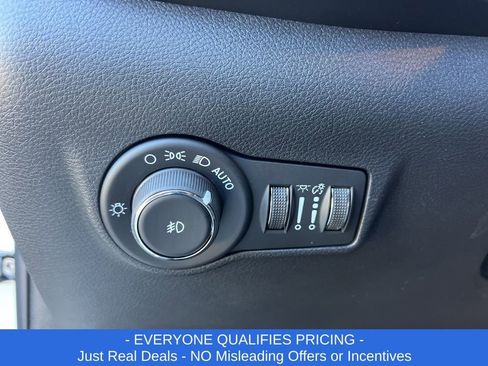 New 2026 Jeep Compass Trailhawk image 11