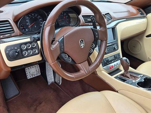 Used 2015 Maserati GranTurismo Sport RWD image 10