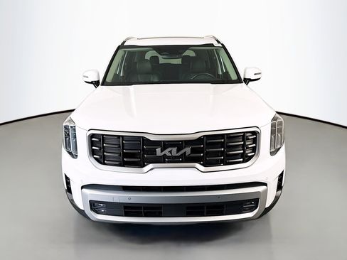 Used 2024 Kia Telluride SX FWD image 2