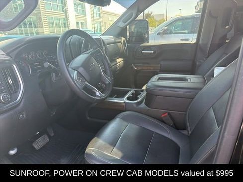 Used 2022 Chevrolet Silverado 2500 LT w/ Midnight Edition image 8