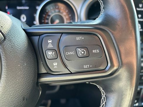 Certified 2021 Jeep Wrangler Sport S image 17