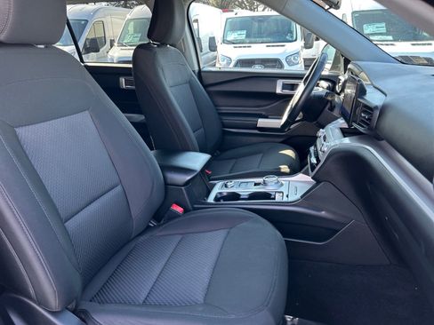 Certified 2023 Ford Explorer XLT image 20