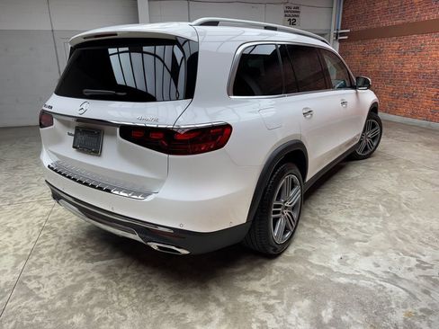 Used 2026 Mercedes-Benz GLS 450 4MATIC image 6