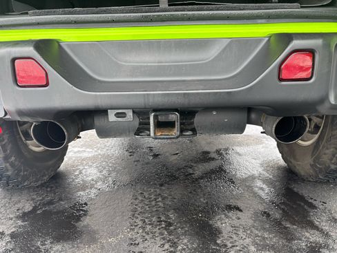 Used 2021 Jeep Wrangler Unlimited Rubicon w/ Xtreme Recon 35" Tire Package image 13