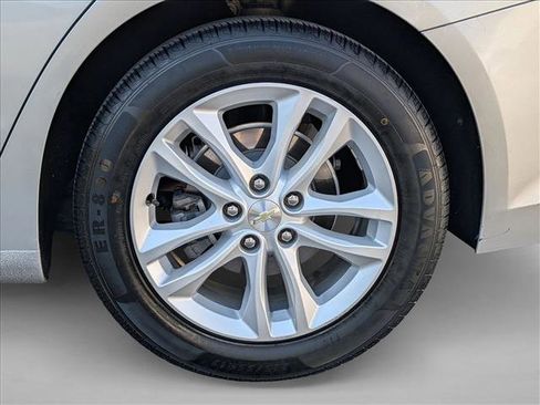 Used 2016 Chevrolet Malibu LT w/ Driver Confidence Package FWD image 22