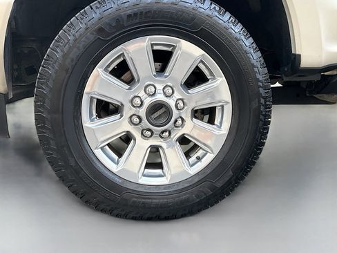 Used 2018 Ford F250 Platinum w/ Platinum Ultimate Package image 31