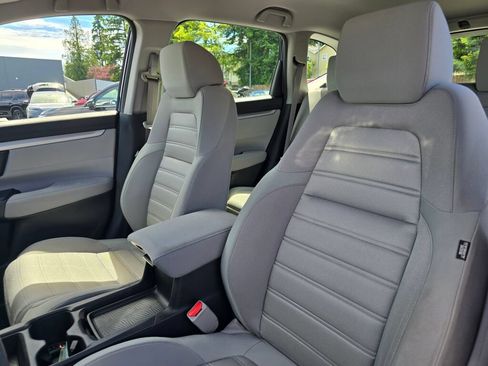 Used 2018 Honda CR-V LX image 4