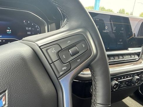 Used 2023 Chevrolet Silverado 1500 RST AWD/4WD image 33