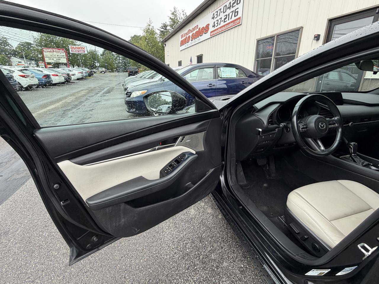 Used 2019 MAZDA MAZDA3 AWD Hatchback w/ Preferred Pkg image 10