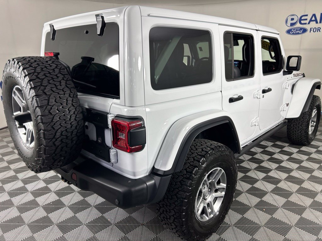 Used 2025 Jeep Wrangler Unlimited Rubicon AWD/4WD image 6
