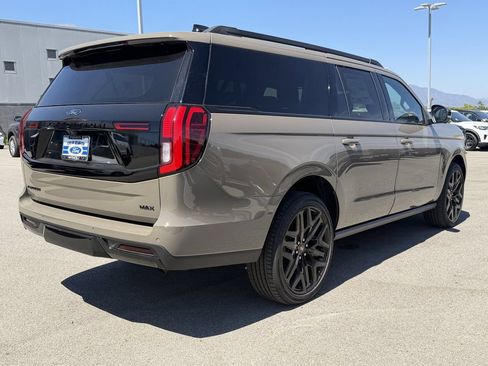 New 2026 Ford Expedition Max Platinum w/ Stealth Performance Package AWD/4WD image 8