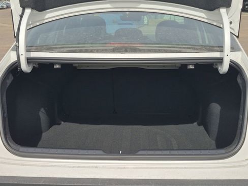 New 2026 Kia K4 LXS image 14