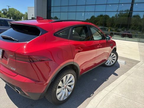 Used 2019 Jaguar E-PACE SE AWD/4WD image 2