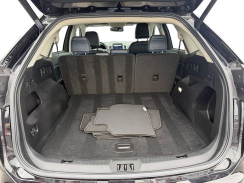 Used 2022 Ford Edge SEL w/ Sport Appearance Package image 17