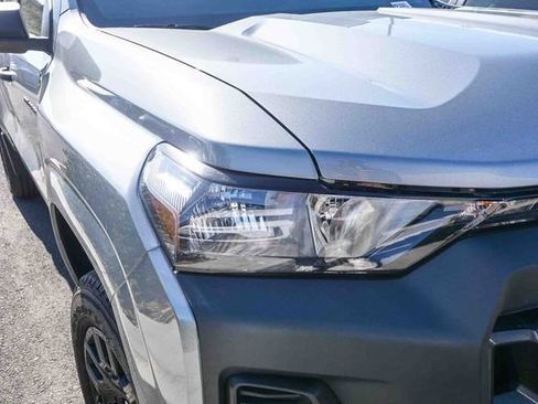 Used 2025 Chevrolet Colorado W/T w/ WT Custom Package image 3