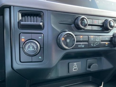 Used 2025 Ford F150 XL w/ Equipment Group 103A High AWD/4WD image 39