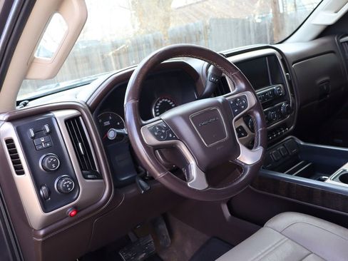 Used 2016 GMC Sierra 2500 Denali w/ Duramax Plus Package image 15