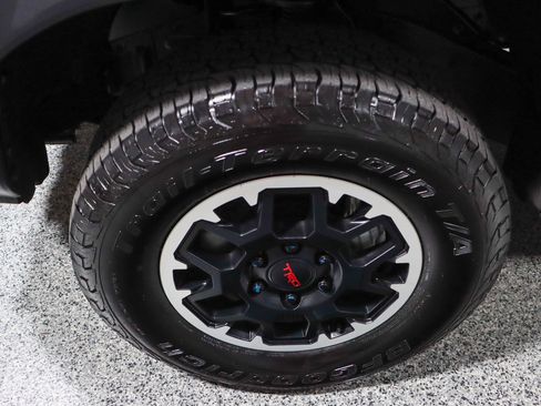 Used 2024 Toyota Tacoma TRD Off-Road AWD/4WD image 11