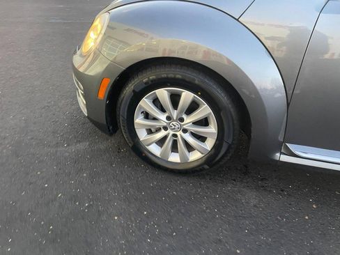 Used 2019 Volkswagen Beetle 2.0T S image 6