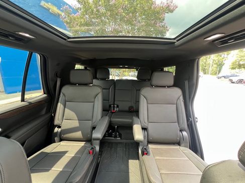 Used 2024 Chevrolet Tahoe High Country w/ Premium Package image 19