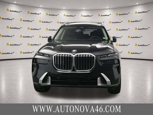 Used 2024 BMW X7 xDrive40i w/ Premium Package AWD/4WD image 12