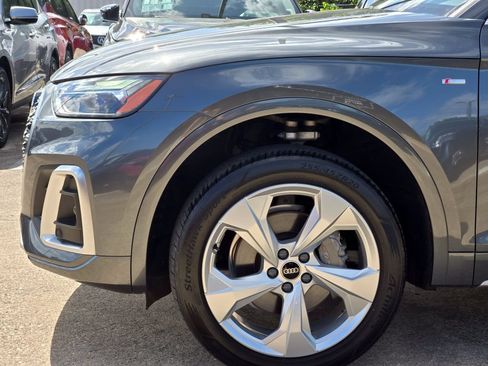 Certified 2023 Audi Q5 2.0T Premium Plus w/ Premium Plus Package AWD/4WD image 13