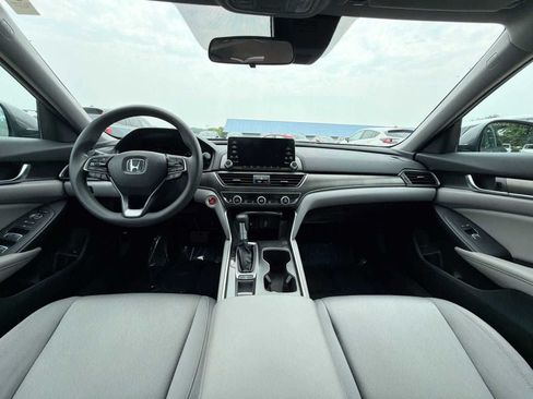 Used 2020 Honda Accord LX image 12