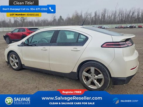 Used 2013 Chevrolet Volt Premium w/ Premium Trim Package image 3