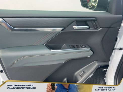 New 2026 GMC Acadia AT4 image 10