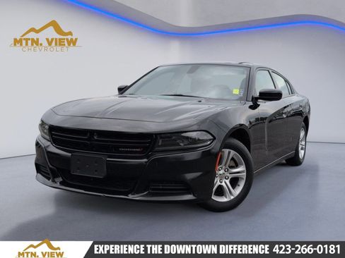 Used 2023 Dodge Charger SXT RWD image 1