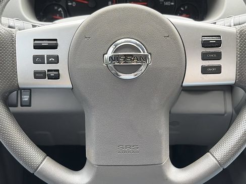 Used 2020 Nissan Frontier SV RWD image 10