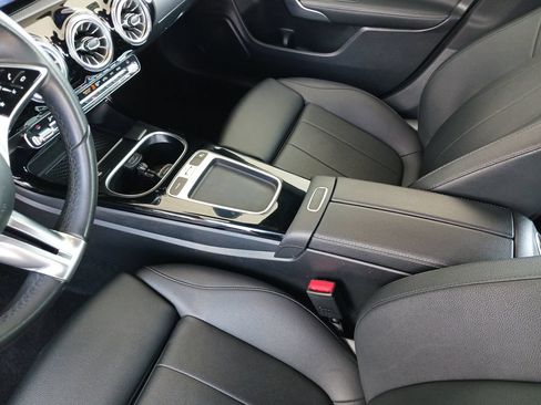 Used 2025 Mercedes-Benz CLA 250 image 11