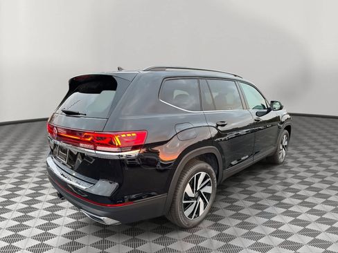 New 2026 Volkswagen Atlas SE image 3