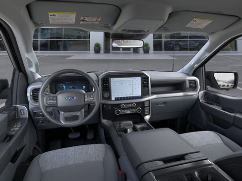 New 2025 Ford F150 Lightning XLT image 9