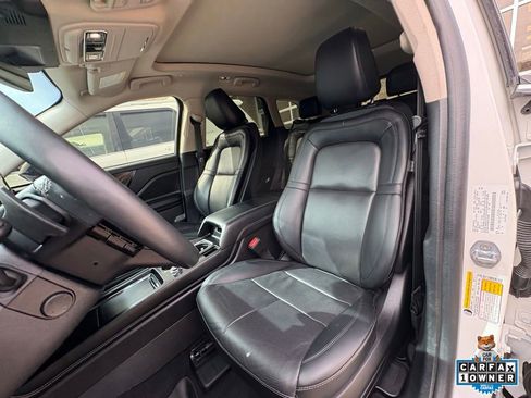 Used 2023 Lincoln Corsair Reserve w/ Equipment Group 201A AWD/4WD image 16