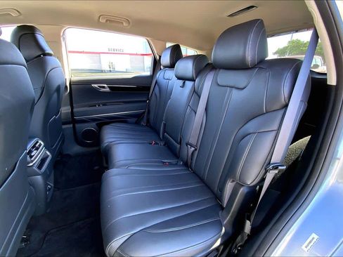 Used 2025 Genesis GV80 2.5T Standard AWD/4WD image 21