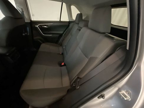 Used 2025 Toyota RAV4 XLE AWD/4WD image 22