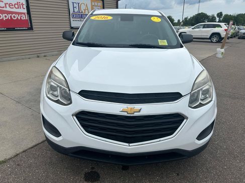 Used 2016 Chevrolet Equinox LS AWD/4WD image 2