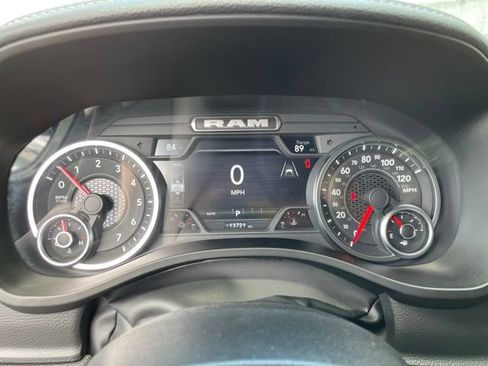 Used 2026 RAM 1500 Laramie AWD/4WD image 27
