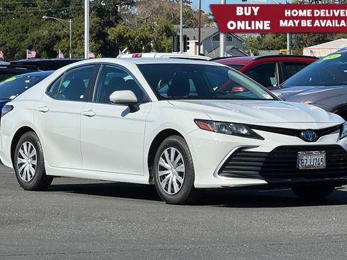 Used 2022 Toyota Camry LE FWD image 1
