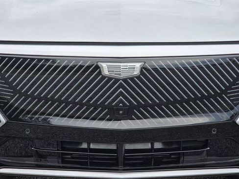 New 2026 Cadillac Lyriq Premium Luxury AWD/4WD image 9