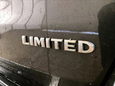 Used 2020 Jeep Grand Cherokee Limited AWD/4WD image 13