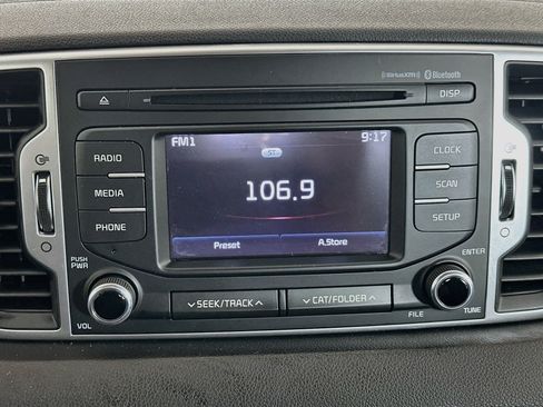 Used 2018 Kia Sportage LX FWD image 19