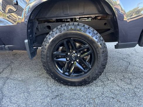 Used 2022 Chevrolet Silverado 1500 Custom Trail Boss AWD/4WD image 8