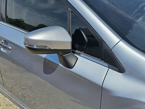 Used 2017 Subaru Impreza 2.0i Limited image 8