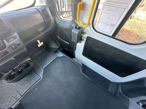 Used 2024 RAM ProMaster 3500 w/ Delivery Van Package image 11