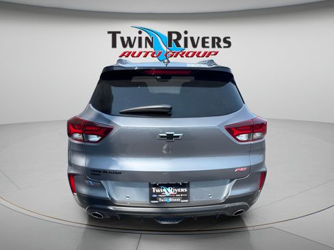 Used 2021 Chevrolet TrailBlazer RS w/ Sun and Liftgate Package AWD/4WD image 3