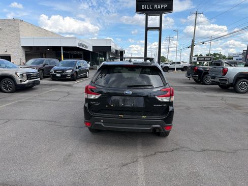 Used 2020 Subaru Forester Premium AWD/4WD image 29