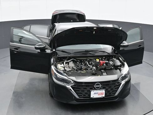 Used 2024 Nissan Sentra SV FWD image 34