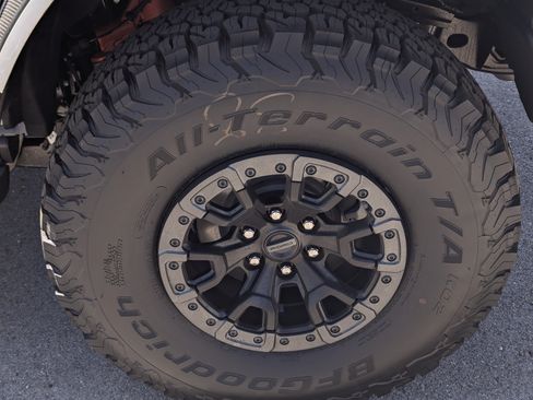 Used 2026 Ford Bronco Raptor AWD/4WD image 7